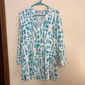 Lilly pulitzer white & blue shell print tunic top